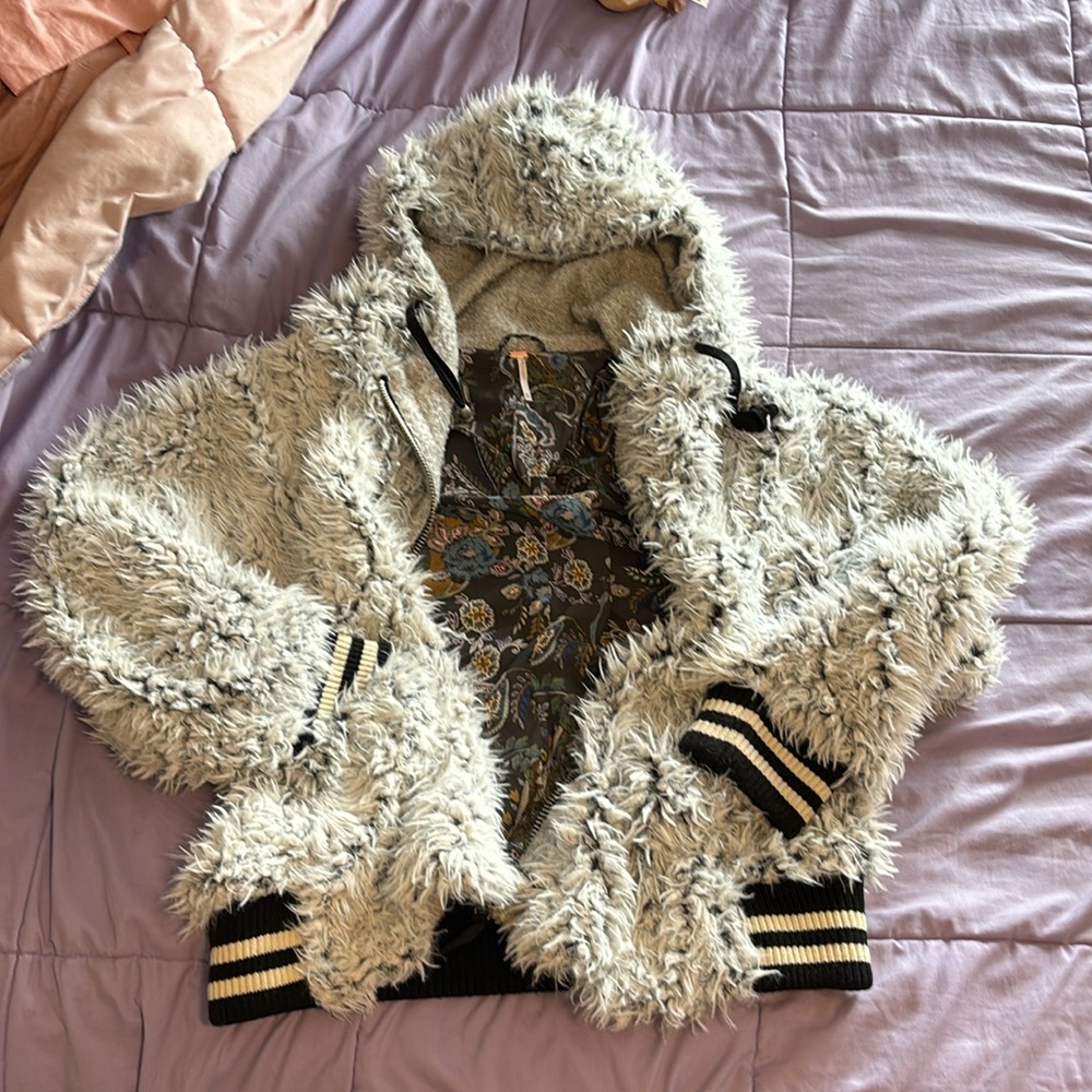 Free People! Fluffy Dolman Jacket Coat! - Picture 9 of 14